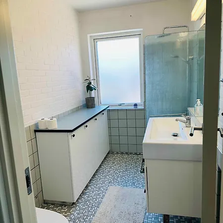 Villa Spacious House With Garden And Parking Near Boxen Herning
